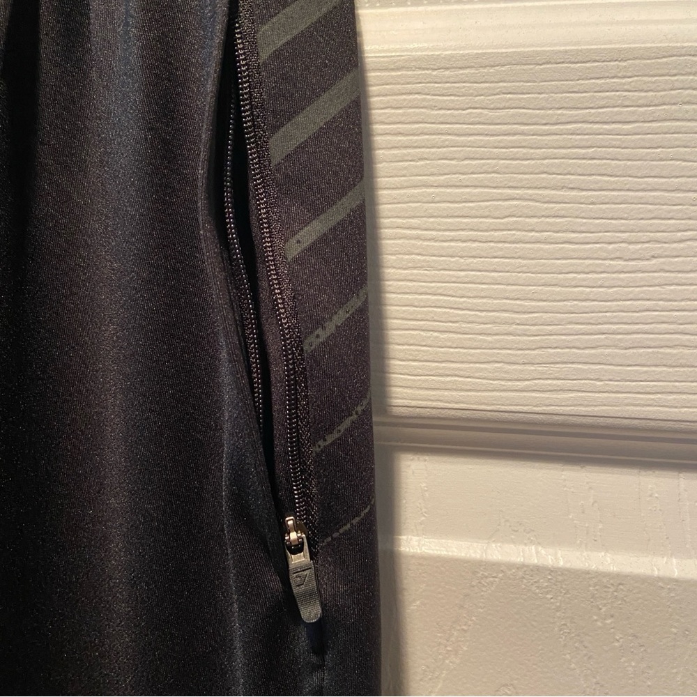 NWOT GYMSHARK Sport Stripe Joggers - Black - Men's Medium - Picture 3 of 6